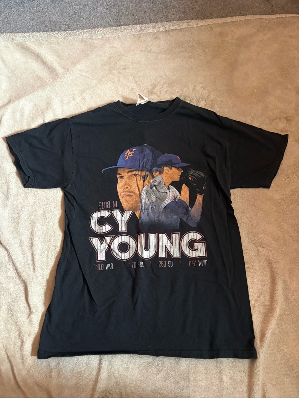 New York Mets Jacob DeGrom Cy Young Award Mens T-Shirt